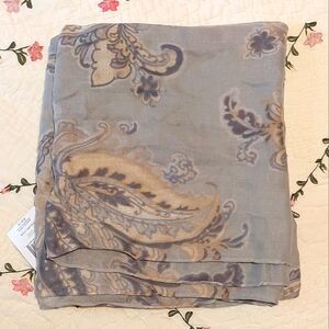 NWT Chaps Infinity Loop Scarf  Silver With Paisley Design, 24 X 33"